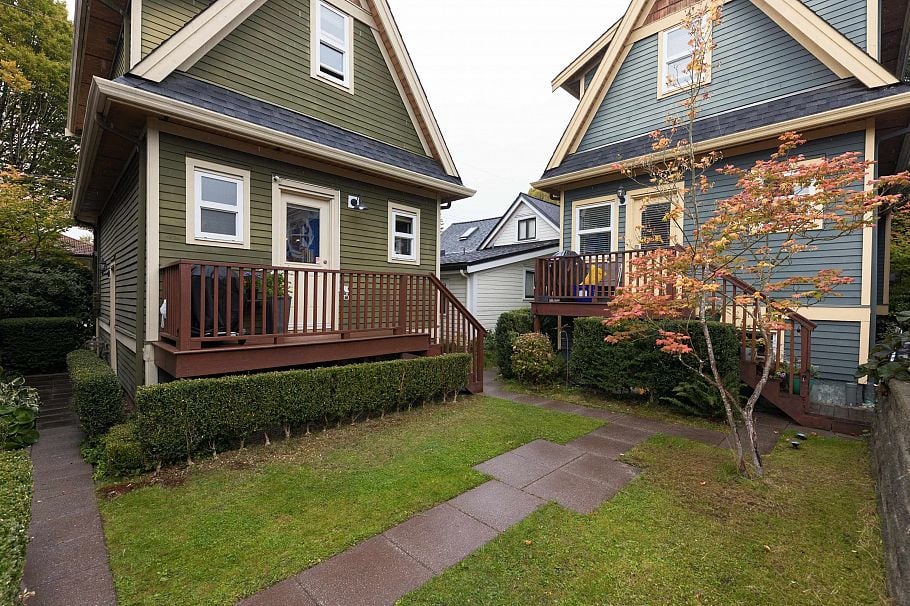 1288 E 24th Avenue Vancouver, BC - 24