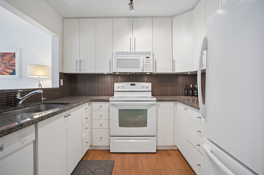 111 2101 Mcmullen Avenue Vancouver, BC - 8