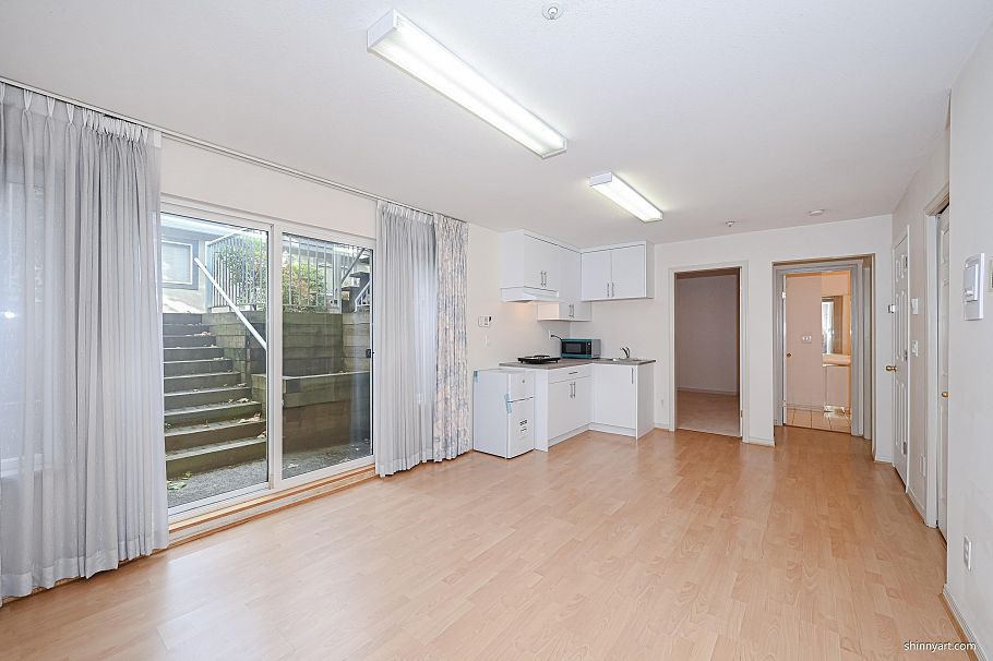 2893 W 20th Avenue Vancouver, BC - 10