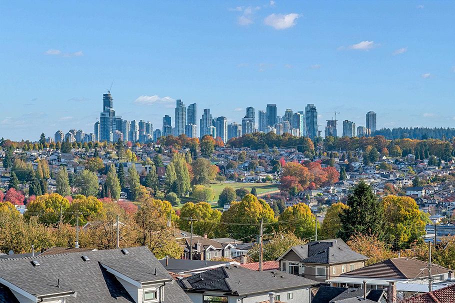 2 3034 E 5th Avenue Vancouver, BC - 24