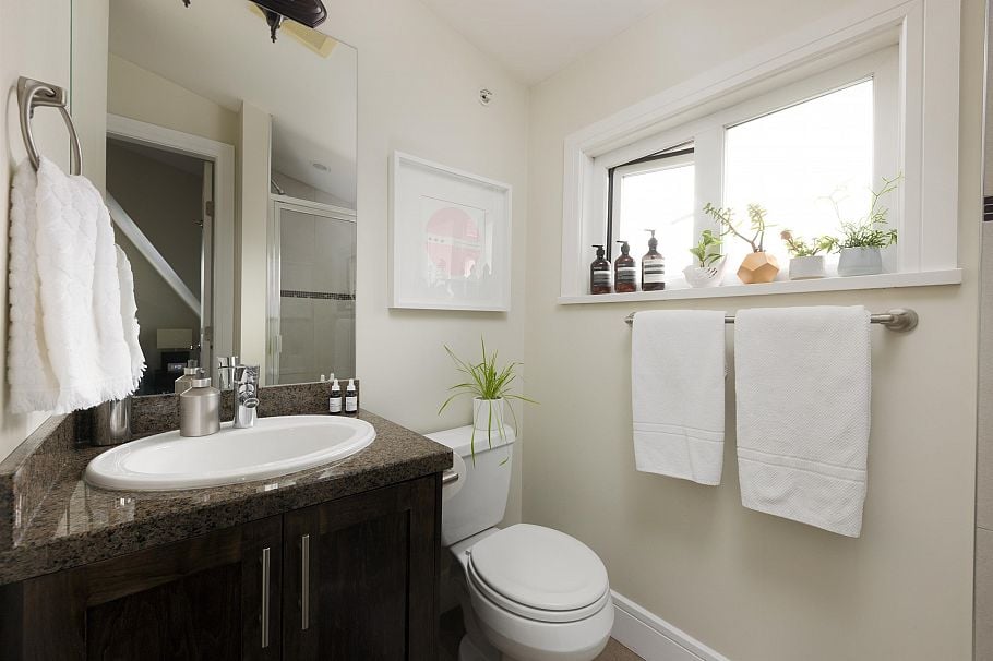 1288 E 24th Avenue Vancouver, BC - 14
