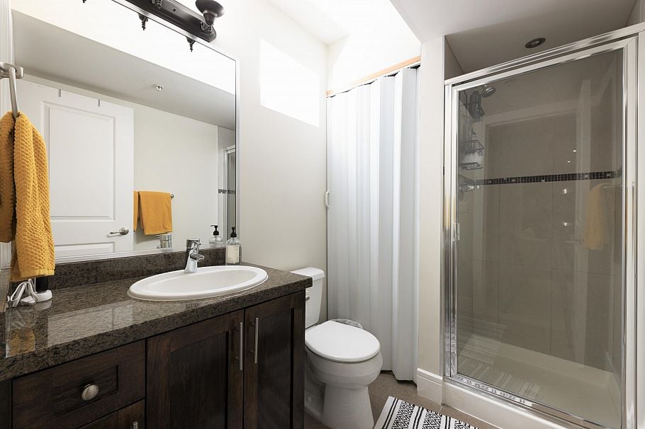 1288 E 24th Avenue Vancouver, BC - 23