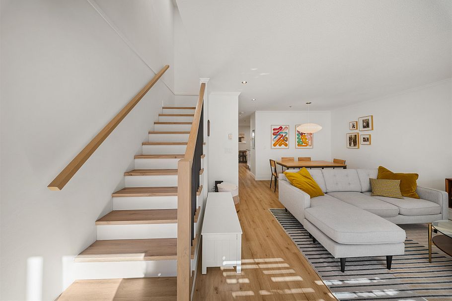 18 222 E 5th Street North Vancouver, BC - 16