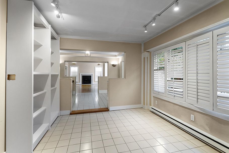5861 Adera Street Vancouver, BC - 14