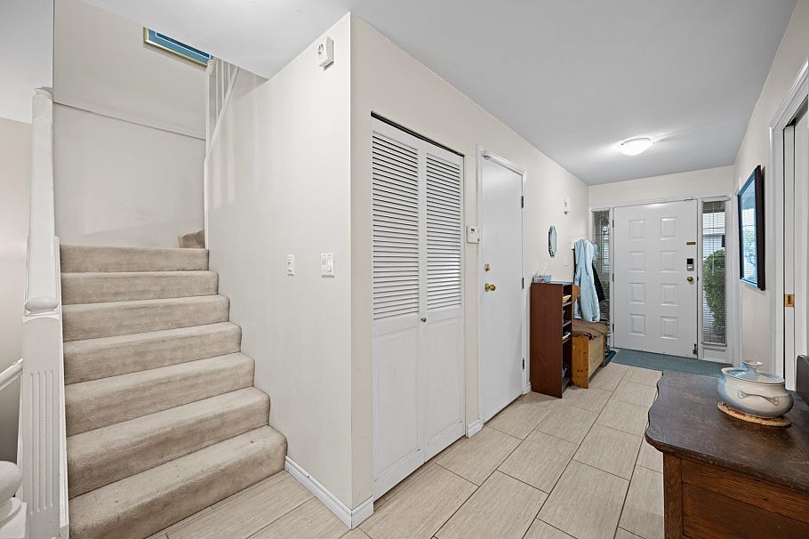 2208 Portside Court Vancouver, BC - 22