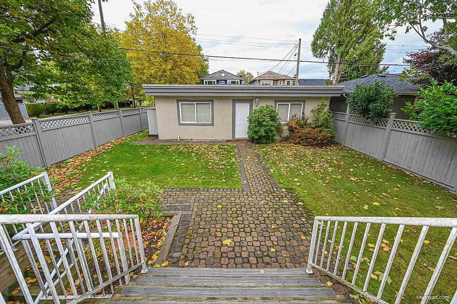 2893 W 20th Avenue Vancouver, BC - 31