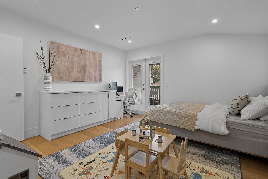 1014 E 16th Avenue Vancouver, BC - 33