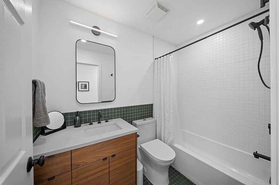18 222 E 5th Street North Vancouver, BC - 21