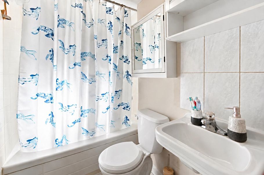 1033 Clements Avenue North Vancouver, BC - 28