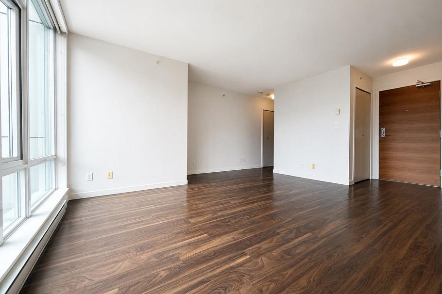 505 161 W Georgia Street Vancouver, BC - 5