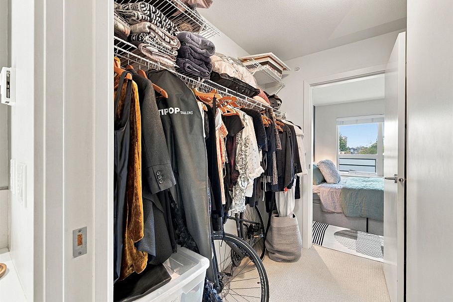 504 1677 Lloyd Avenue North Vancouver, BC - 20