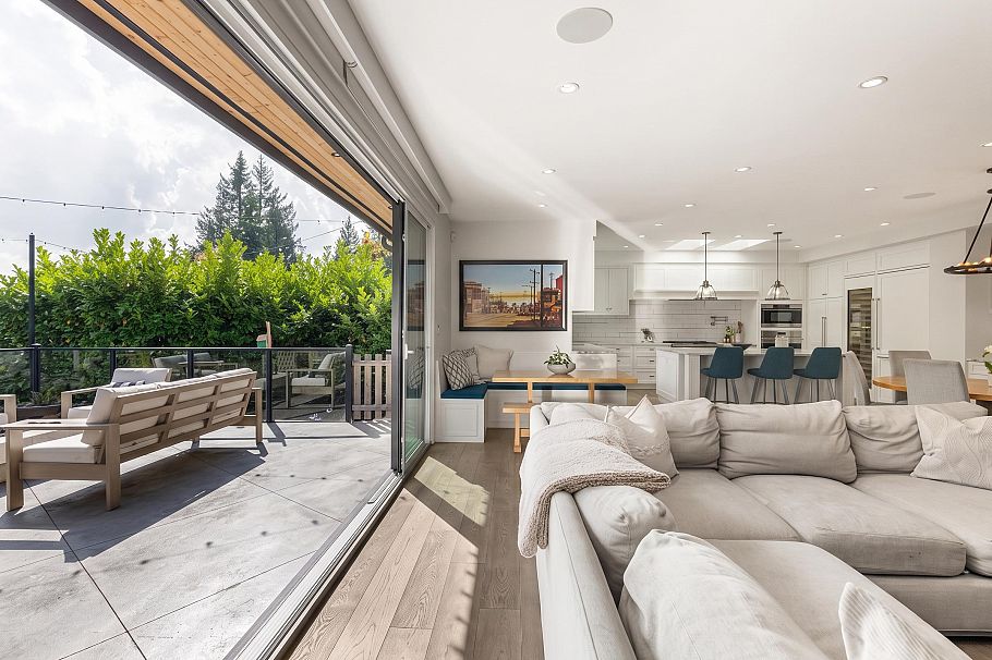 540 Brand Street North Vancouver, BC - 3