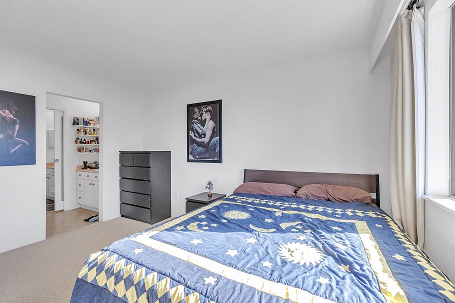 205 1610 Chesterfield Avenue North Vancouver, BC - 20