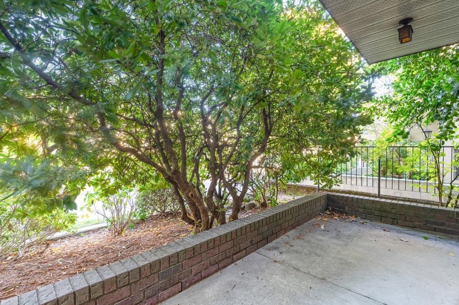 106 1844 W 7th Avenue Vancouver, BC - 32