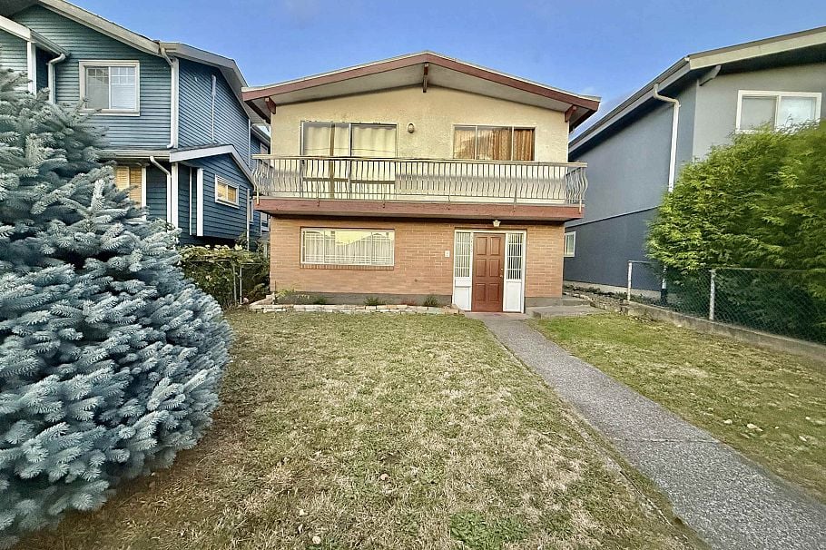 3850 Lillooet Street Vancouver, BC - 1
