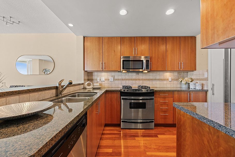 1204 1483 W 7th Avenue Vancouver, BC - 20