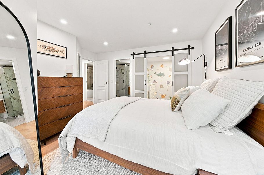 101 657 W 7th Avenue Vancouver, BC - 17