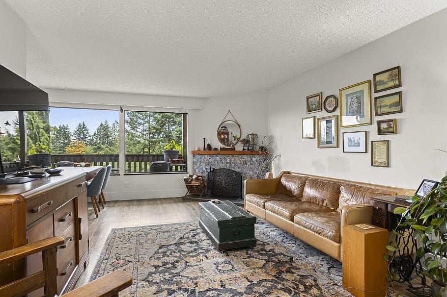 1185 Lillooet Road North Vancouver, BC - 3
