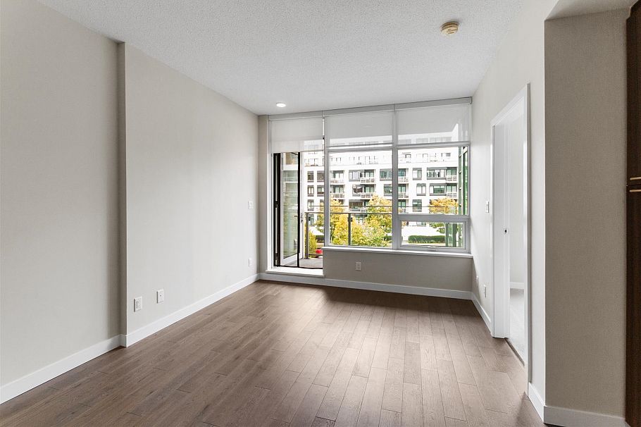 305 4963 Cambie Street Vancouver, BC - 6