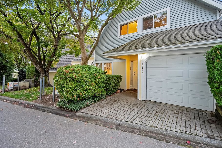 2208 Portside Court Vancouver, BC - 2