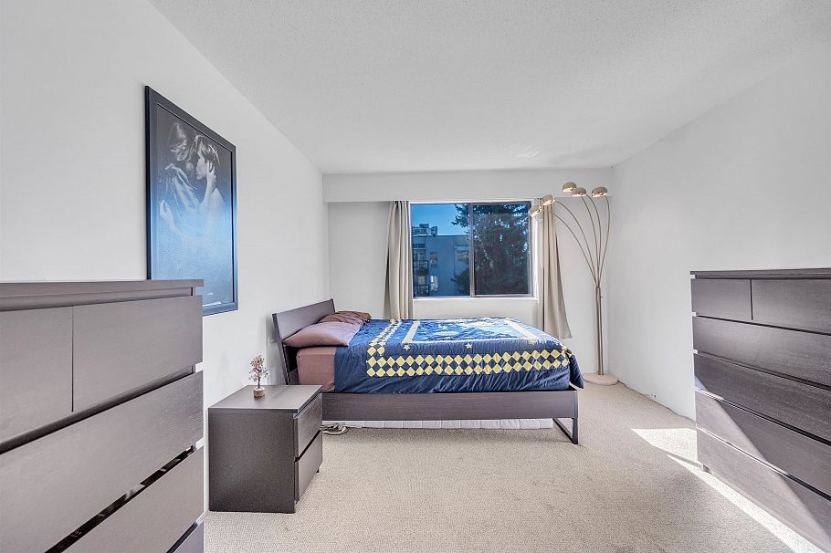 205 1610 Chesterfield Avenue North Vancouver, BC - 18