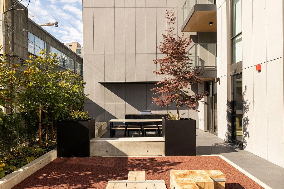 702 1530 W 6th Avenue Vancouver, BC - 24