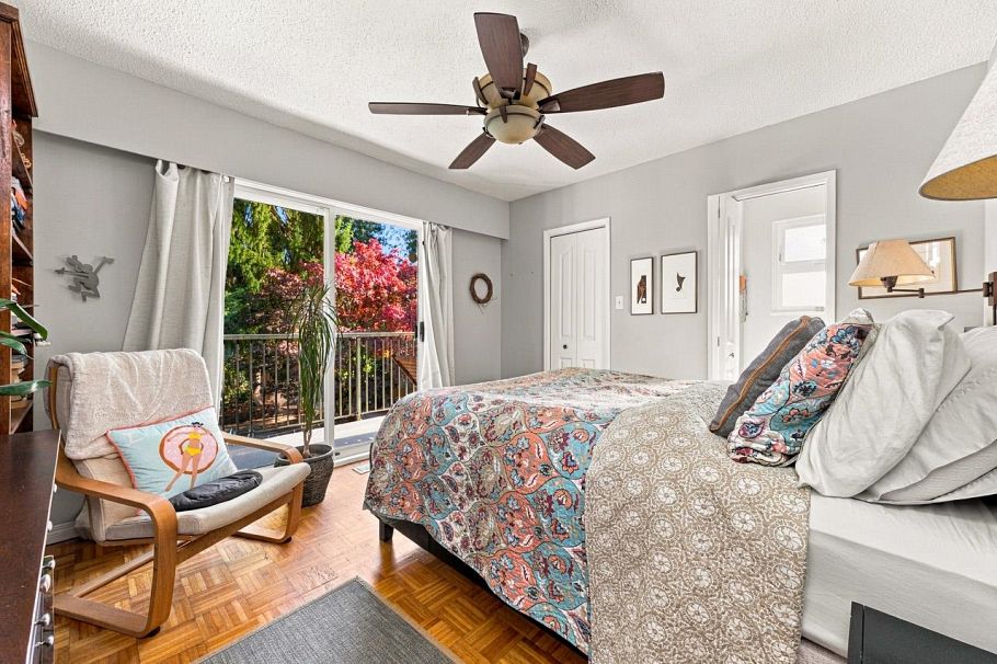 950 Tollcross Road North Vancouver, BC - 10