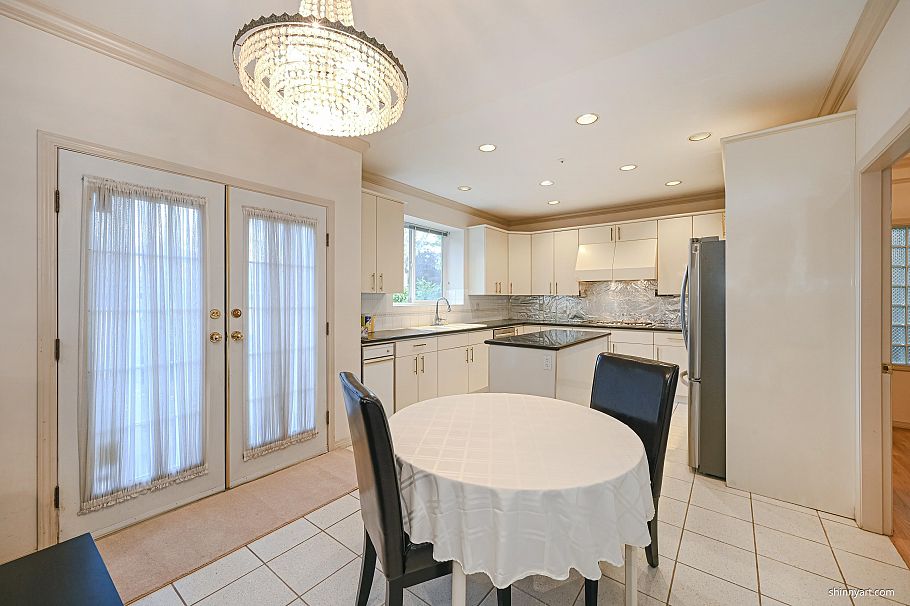 2893 W 20th Avenue Vancouver, BC - 18