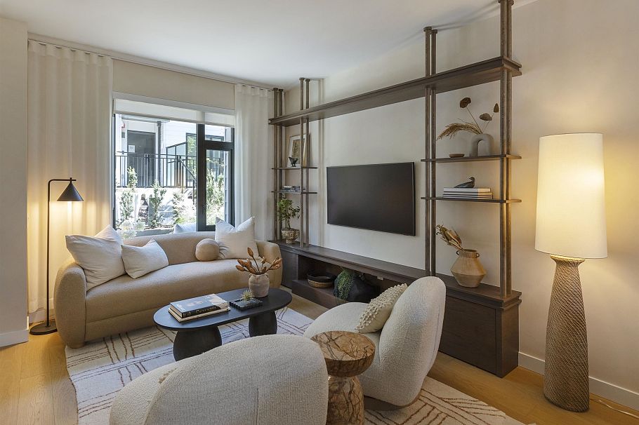 160 5399 Oak Street Vancouver, BC - 2