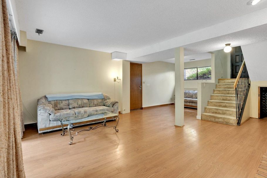 2851 Trillium Place North Vancouver, BC - 23