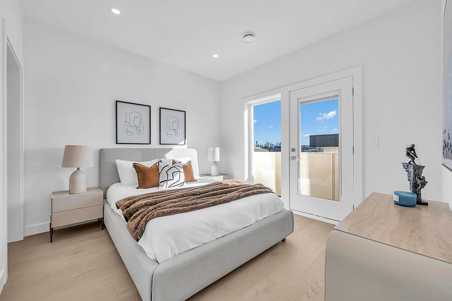 2 3034 E 5th Avenue Vancouver, BC - 18