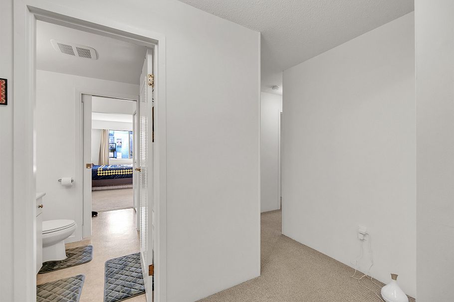205 1610 Chesterfield Avenue North Vancouver, BC - 26