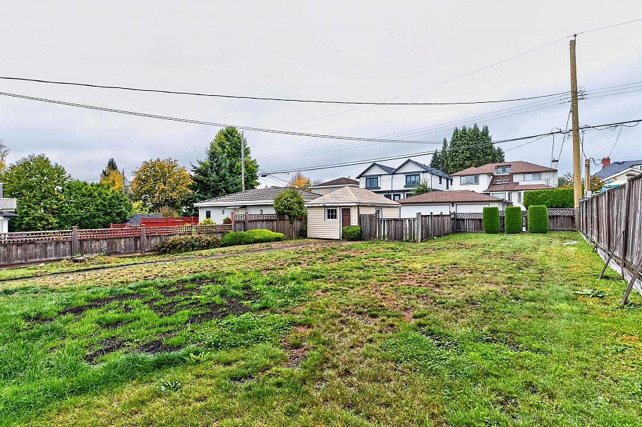 2345 W 18th Avenue Vancouver, BC - 32