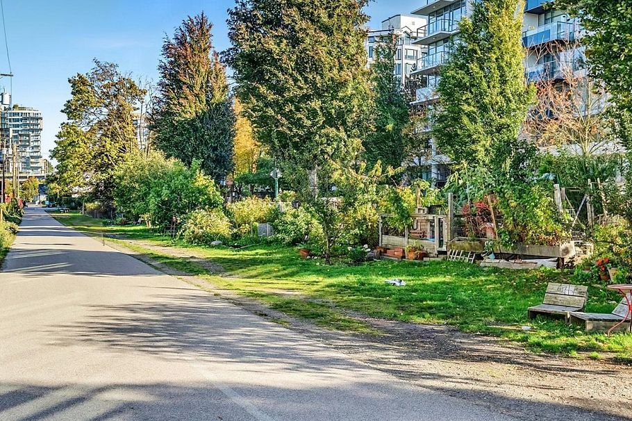 106 1844 W 7th Avenue Vancouver, BC - 40