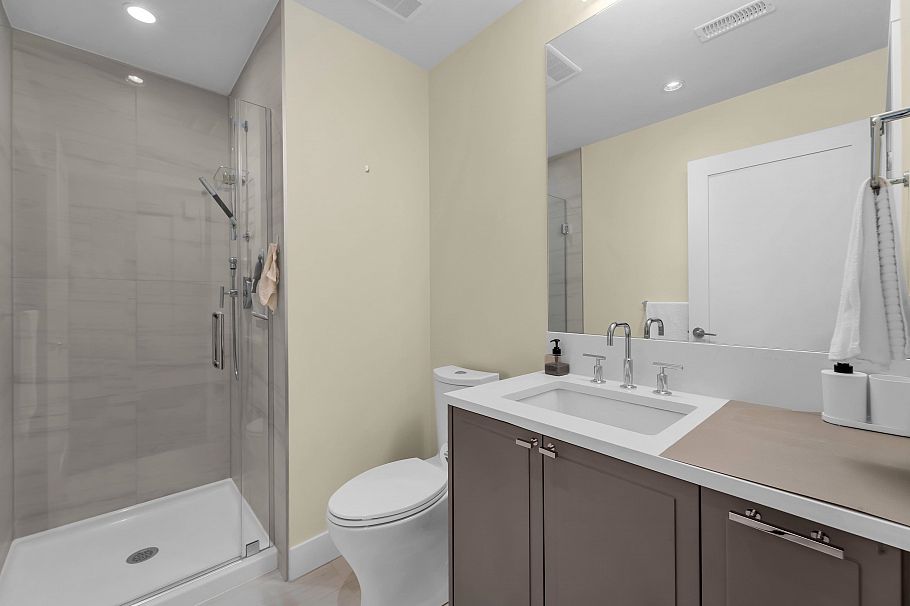 7637 Yukon Street Vancouver, BC - 20
