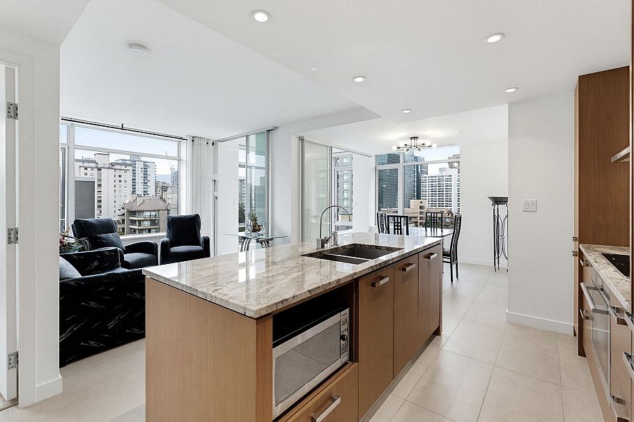 908 1028 Barclay Street Vancouver, BC - 1