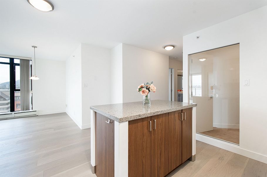 712 175 W 1st Street North Vancouver, BC - 14