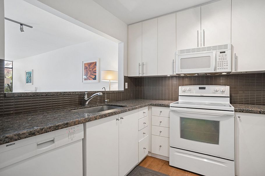111 2101 Mcmullen Avenue Vancouver, BC - 7