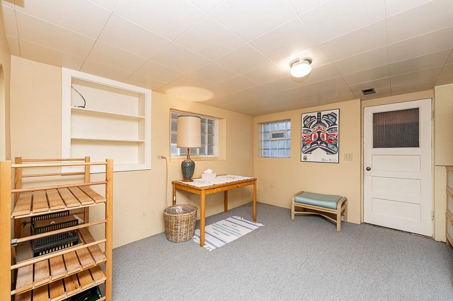 1881 Whyte Avenue Vancouver, BC - 22