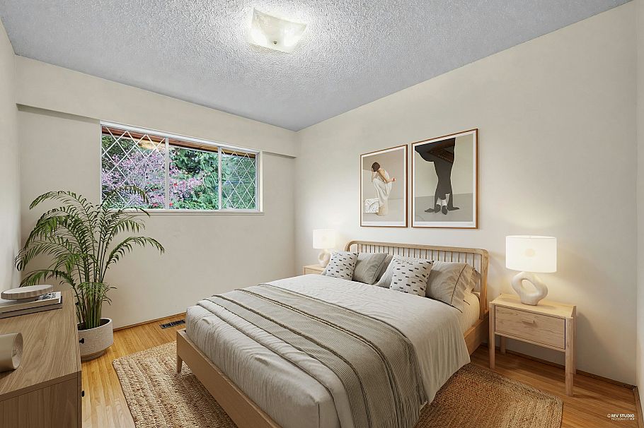 4578 Capilano Road North Vancouver, BC - 8