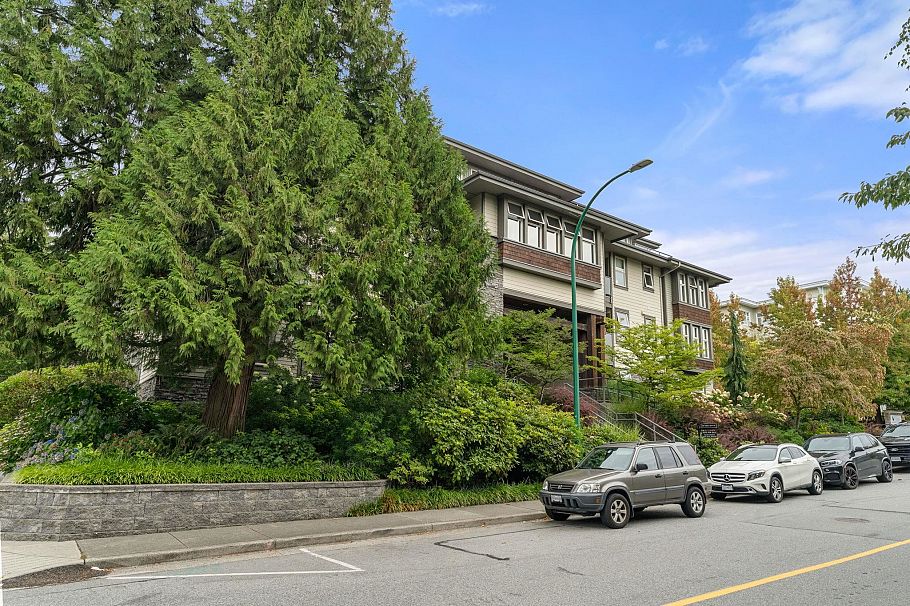 208 188 W 29 Street North Vancouver, BC - 3