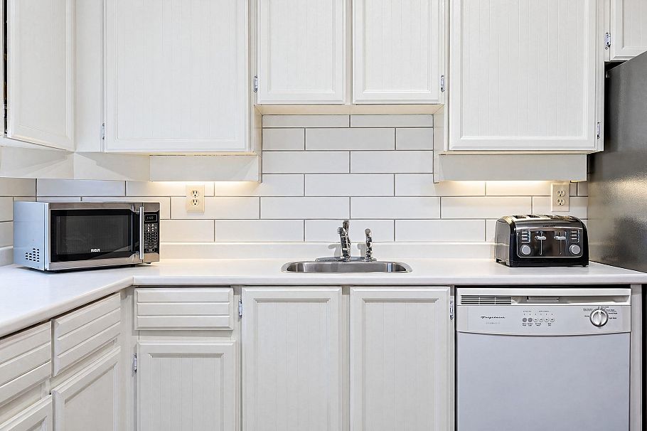 312 2320 Trinity Street Vancouver, BC - 11