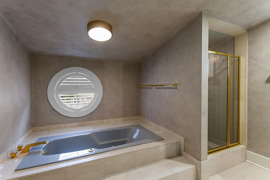 5861 Adera Street Vancouver, BC - 24