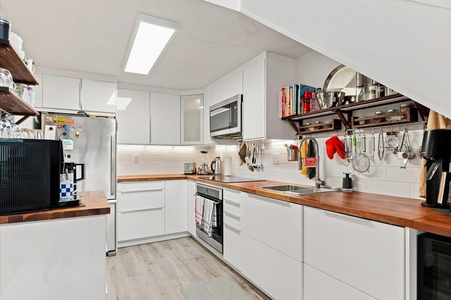 16 1620 Balsam Street Vancouver, BC - 20