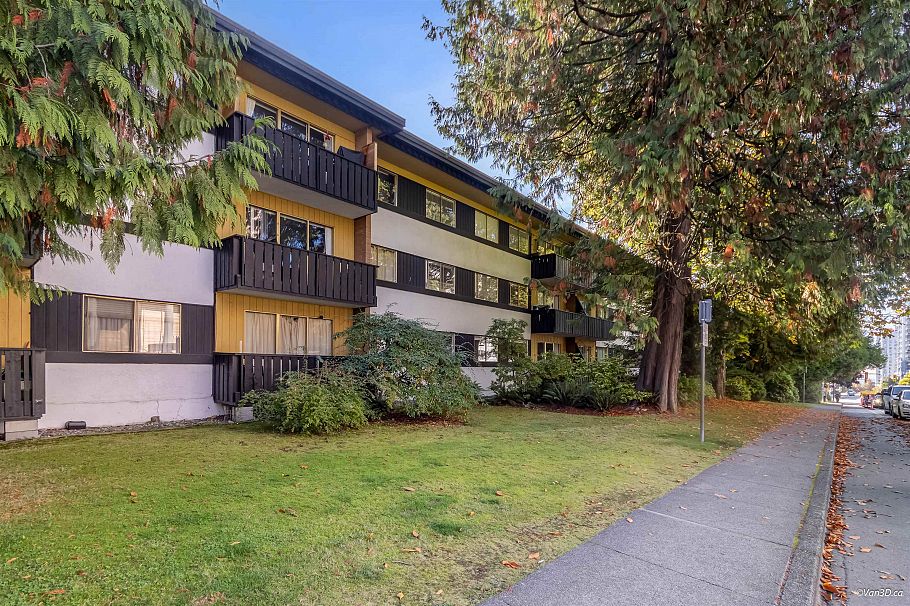 111 235 E 13th Street North Vancouver, BC - 28