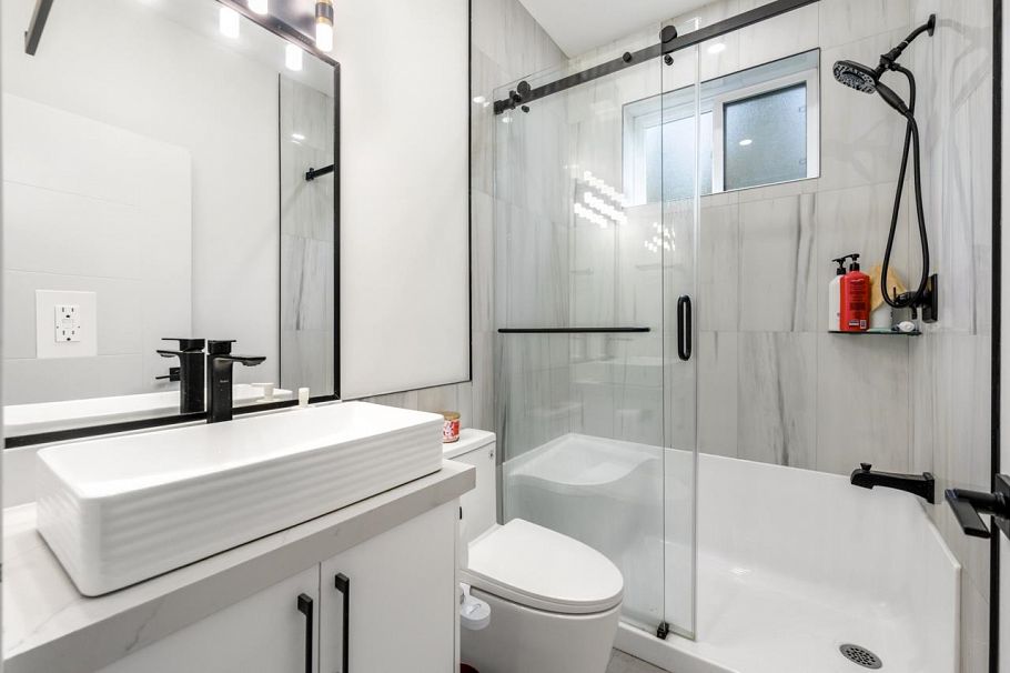 425 N Kaslo Street Vancouver, BC - 10