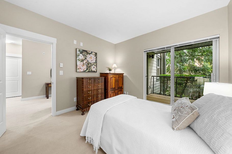 208 188 W 29 Street North Vancouver, BC - 24