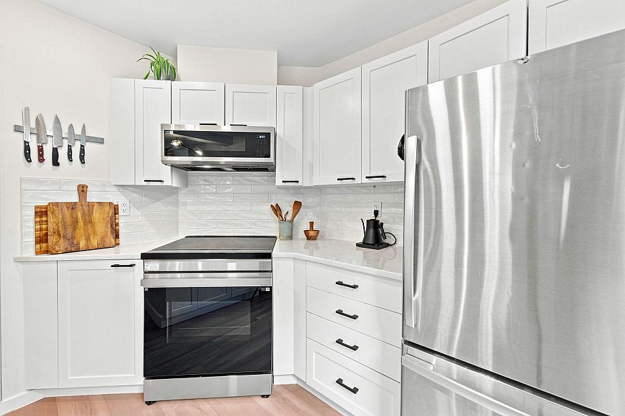 101 657 W 7th Avenue Vancouver, BC - 10
