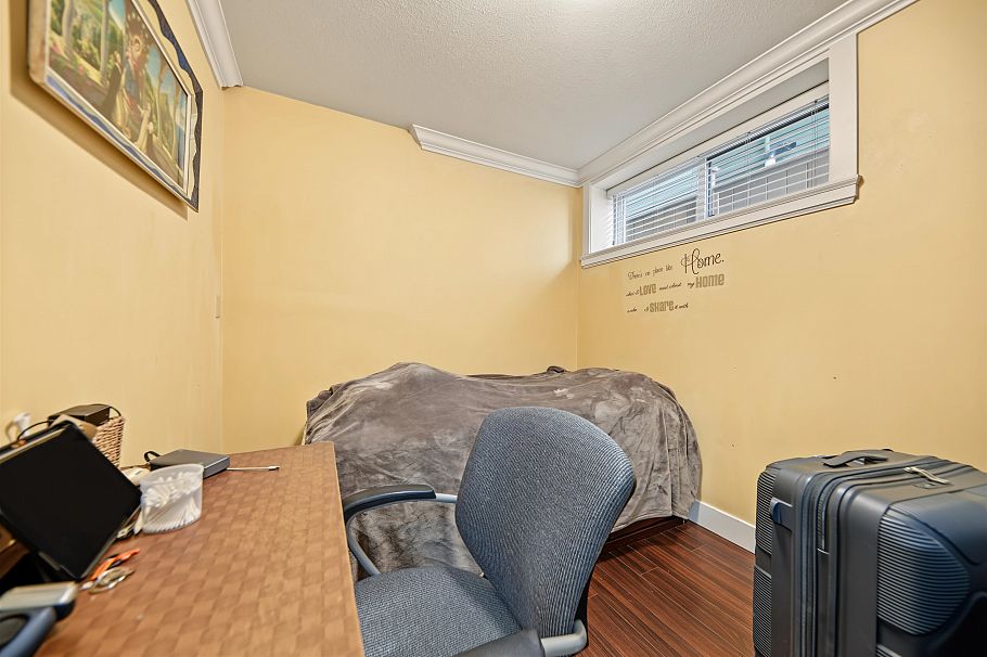 1124 E 12th Avenue Vancouver, BC - 10