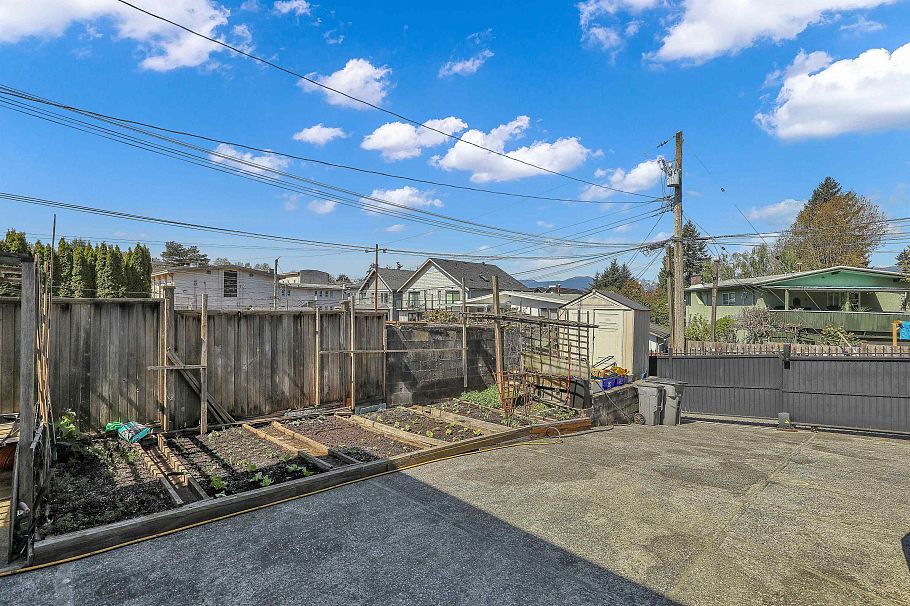 1457 E 18th Avenue Vancouver, BC - 34